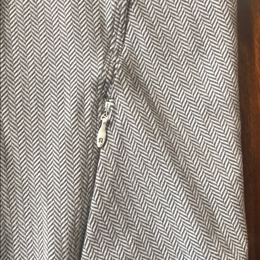 Lululemon 1/2 Pullover - Picture 3 of 8